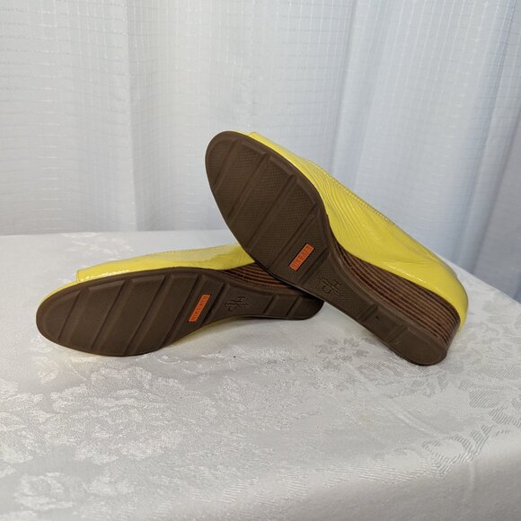 Cole Haan Citrus Peep Toe Wedges , Patent Leather, Size 7B - Picture 5 of 6